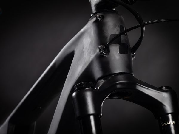 Bicicleta De Monta a Cube Ams 100 C 68 Race 29 Carbon Sumitate