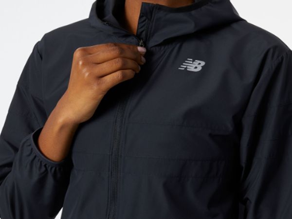 Campera New Balance Accelerate Jacket Mujer