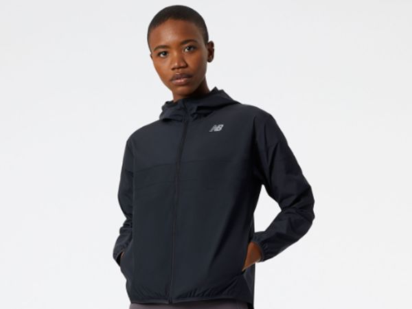 Campera New Balance Accelerate Jacket Mujer