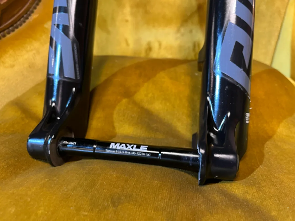 Horquilla Rockshox Pike Select Rc 29 Debonair 140mm 15mm Boost Tapered Crown
