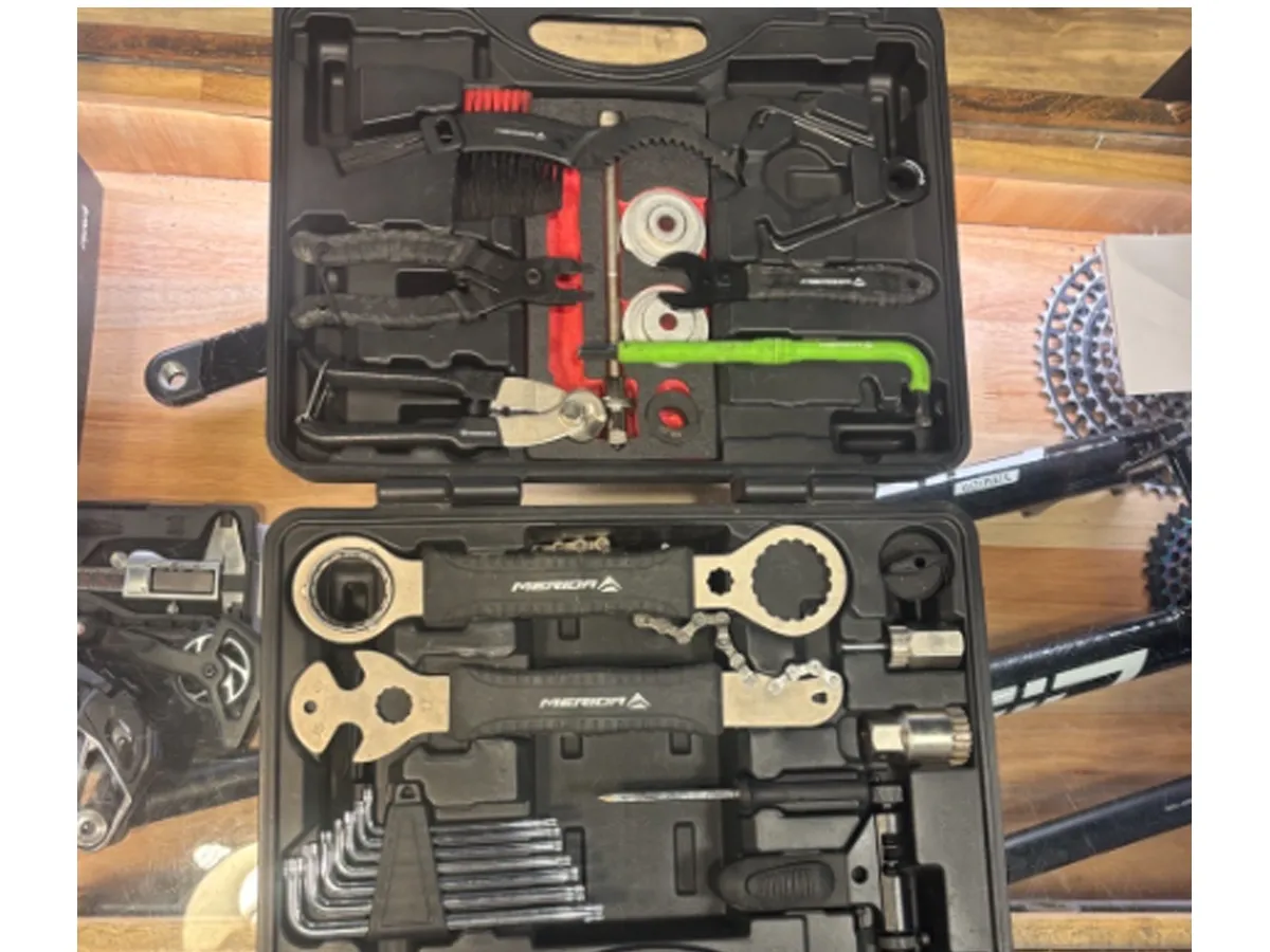 Caja De Herramientas Merida Workshop Tool Case Yc-799ab (no Incluye Torquimetro)