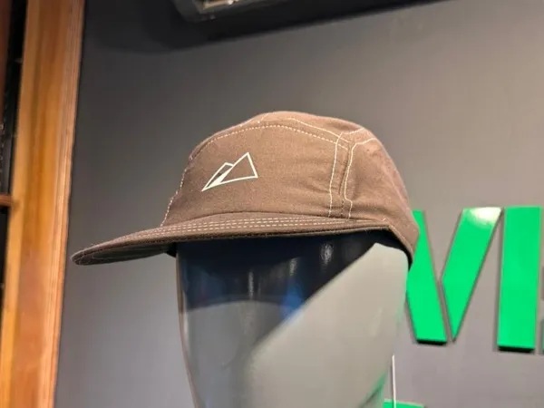 Gorra Sumitate Visera Curva