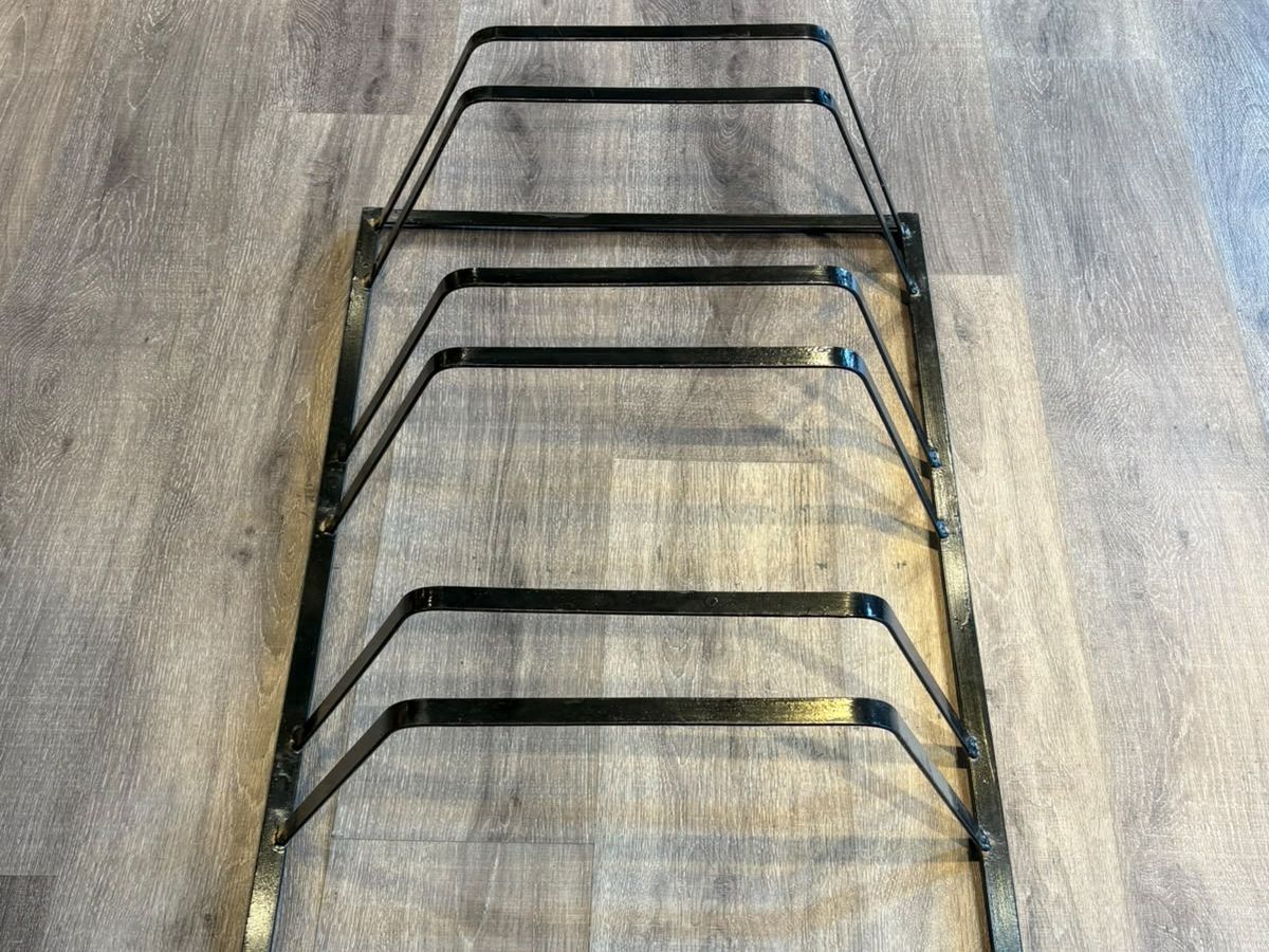 Bicicletero De Piso Para 4 Bicicletas Rack Organizador Metálico 100x51