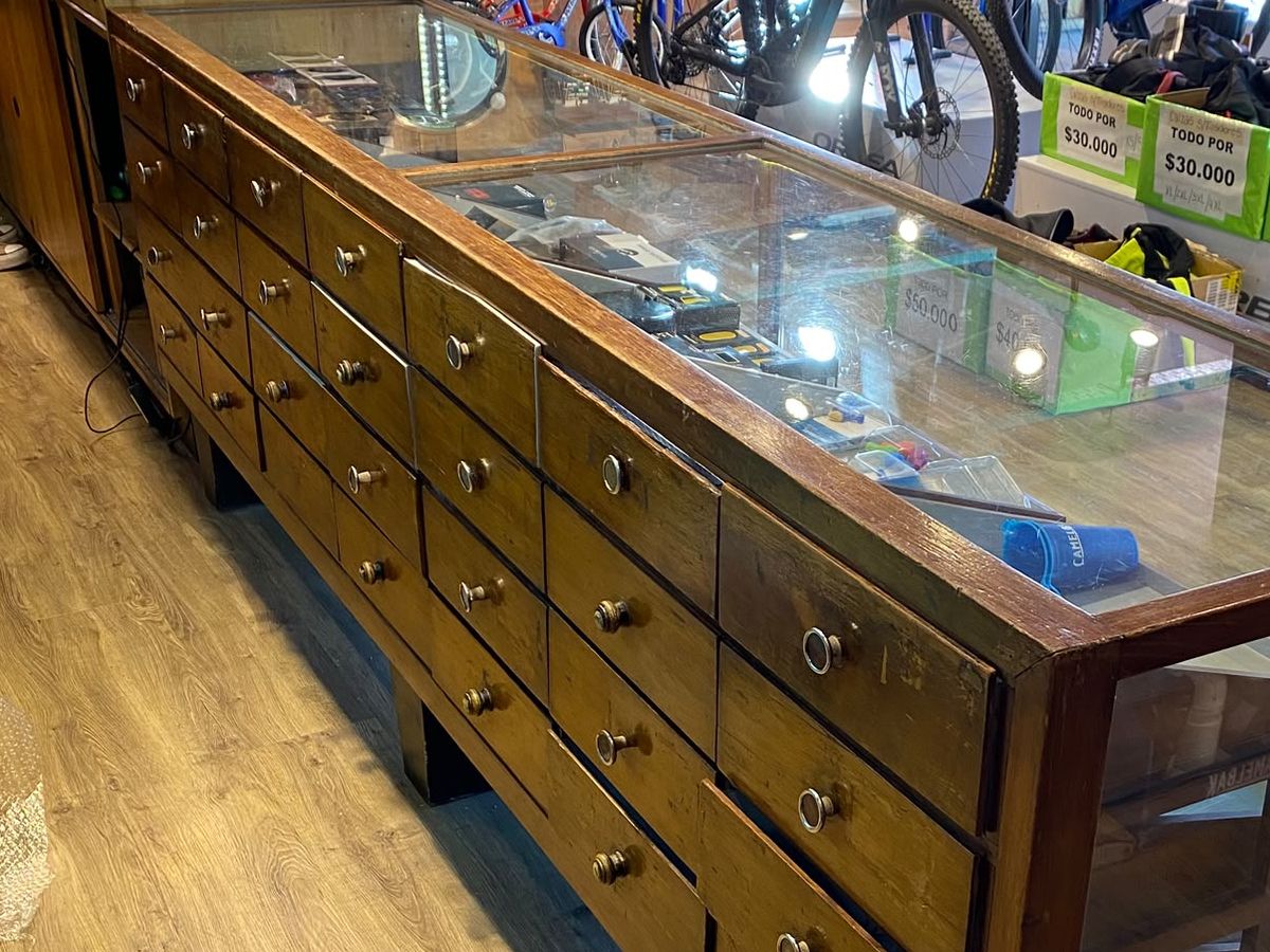 Mueble Merceria Mostrador Exhibidor De Vidrio Con Estantes 280x90x60