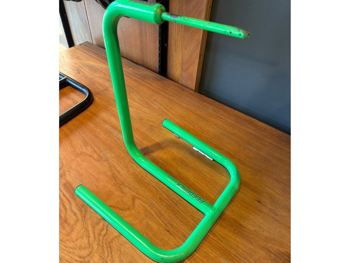 Soporte Exhibidor De Bicicleta Feedback Scorpion Verde - Usado