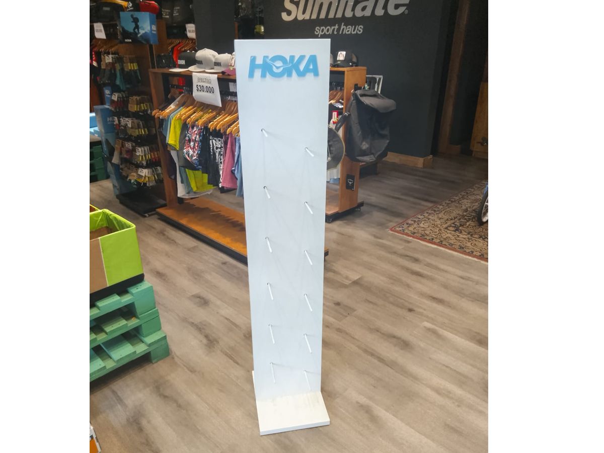 Exhibidor Vertical De Pie Metalico Para Local Hoka 150x30x40