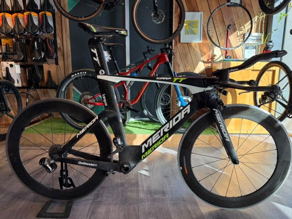 Mérida Warp Tt Talle M Con Grupo Dura Ace 2x11 Di2 Ruedas Fulcrum Carbono Perfil 80mm Usada