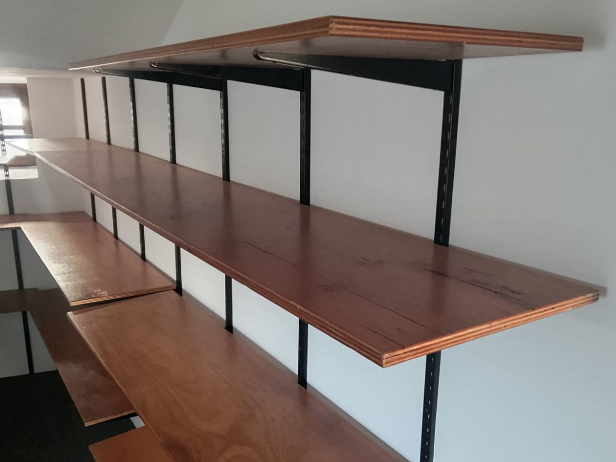 Estanteria De Pared Sistema Cremallera Con Estantes Madera 190x40x300