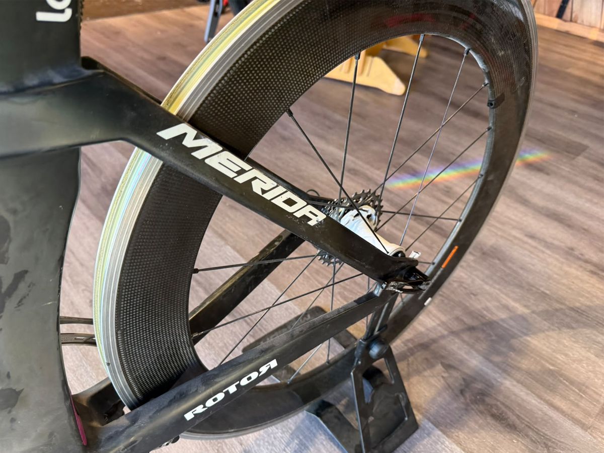 Mérida Warp Tt Talle M Con Grupo Dura Ace 2x11 Di2 Ruedas Fulcrum Carbono Perfil 80mm Usada